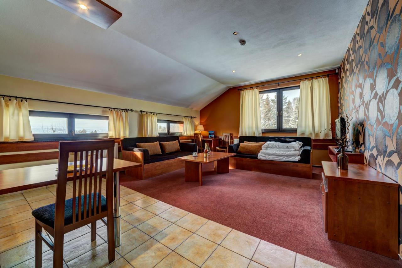 Apartmanovy Dom Slniecko Ziar Exterior photo